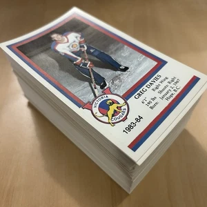 1983 84 Victoria Cougars WHL Hockey Policía Promo Tarjetas Paquete Mixto LOTE 200+ - Imagen 1 de 8