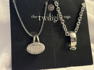 The Twilight Saga Wedding Rings Necklace Set Edward Bella Engagement Ring Chain - Picture 1 of 6