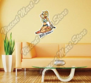 Bierbombe Sexy Pin-up Girl Reiten Flasche Wandaufkleber Zimmer Inneneinrichtung 18X25" - Bild 1 von 1