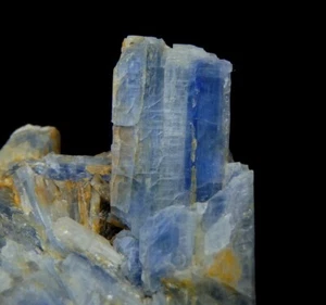 KYANITE --- very rare locality !!! NORTH MACEDONIA - Prilep - Chumovo /pi583 - Picture 1 of 21