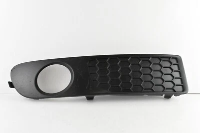 ✔️OEM 2007-2013 Volvo S80 dianteiro inferior direito para-choque farol de neblina acabamento moldura 30655930 - Imagem 1 de 4