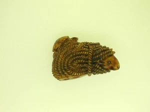 ANTIQUE JAPANESE BOXWOOD SIGNED NETSUKE "RAT AND TURTLE WITH ROPE BUNDLE" - Picture 1 of 9