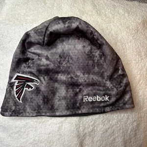 Atlanta Falcons Reebok Beanie Skull Cap On Field Equipment Digital Camo - Picture 1 of 4