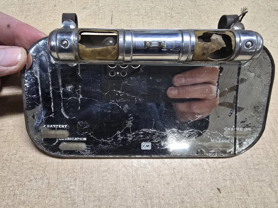 DE COLECCIÓN GM VISERA ILUMINADA TOCADOR ESPEJO PONTIAC BUICK CHEVY 39 40 41 46 47 48 49 Foto 1 de 4