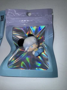 Pop Mart Pop Bean Dimoo World Disney Secret #2 - Picture 1 of 5