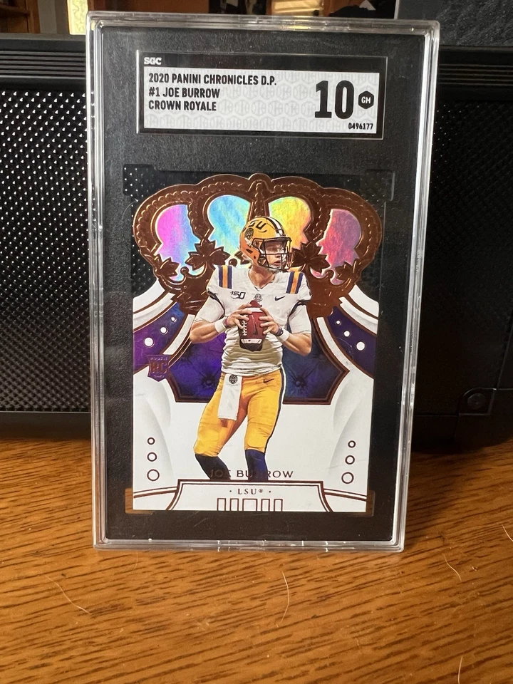 2020 Panini Chronicles - Crown Royale Gold Joe Burrow #1 (RC) - Image 1 of 1