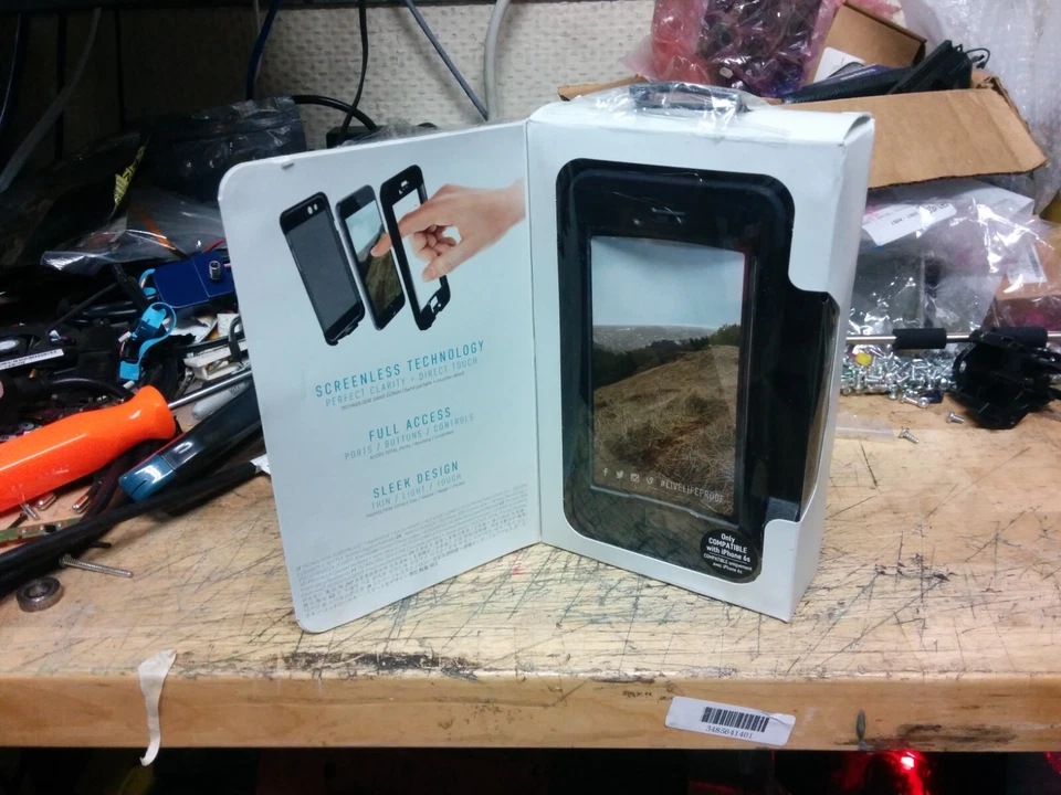 Funda LifeProof Nuud Serie Impermeable a Prueba de Suciedad Solo para Apple iPhone 6S. Foto 1 de 4