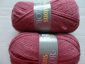 Patons Decor wool blend yarn, Rose, lot of 2 (208 yds each) - Picture 1 of 2