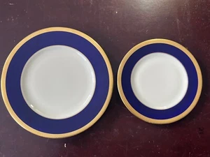 2 Syrakus China Alt Elfenbein Königshof Kobaltblau Gold 8,25” und 6,25” Teller - Bild 1 von 10