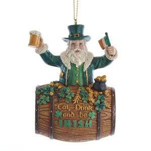 Irish Santa In Barrel Holding Beer and Irish Flag Ornament E0575 w - Picture 1 of 1