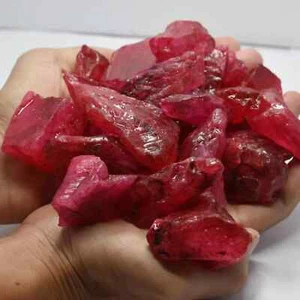 2500 CT Pigeon Blood Red Ruby Natural Ruby Uncut Rough Lot Gemstone Gemstone - Picture 1 of 3