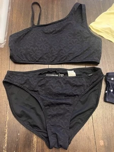 Youth Girls Size 15/16 Abercrombie Swimsuit - Picture 1 of 8