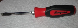 Herramientas a Presión SGD4B Rojo Negro Agarre Suave 1/4 Punta Cabeza Plana 9" Destornillador Nuevo de Lote Antiguo - Imagen 1 de 4