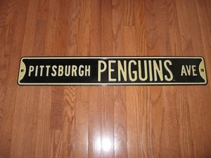 Pittsburgh Penguins Man Cave Metal Street Sign 36x6in Hanging Bar NHL Hockey - Foto 1 di 7