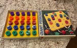 Vintage Discovery Toys Giant Peg Board With All 25 Pegs*Colorful*Skill-building
