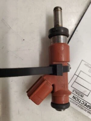 Lexus ES350, peça injetora de combustível, 2006-2012, 3.5L-V6, 2GRFE, 23209-31050, FABRICANTE DE EQUIPAMENTO ORIGINAL - Imagem 1 de 4