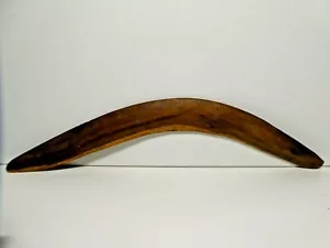 OLD AUSTRALIAN ABORIGINAL WOODEN CHIP CARVED BOOMERANG - Picture 1 of 8