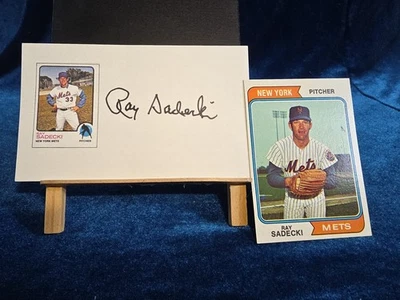RAY SADECKI Signed Post Card W 1974 Topps #216 New York Mets Card (1960) - Image 1 of 4