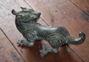 Antique Tibetan Weathered Bronze Statue of a Mythical Creature cat/dog - Picture 1 of 6