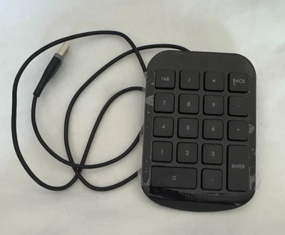Targus AKP10-A Numeric Keypad with USB Port Connector Mac/PC Toggle - Image 1 of 3