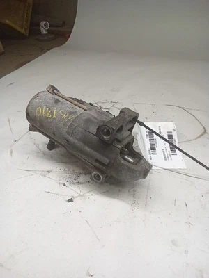 Motor de arranque usado se adapta a: Chevrolet Suburban 1500 2014 4,8 grado A Foto 1 de 4