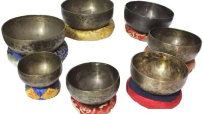 Lot de 7 bols chantants tibétains de guérison Chakra finition antique - Photo 1/4