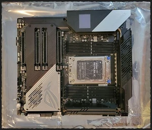 Carte mère Asus ROG Zenith II Extreme ALPHA (Bios 2302) AMD TRX40 EATX 502 - Photo 1/10