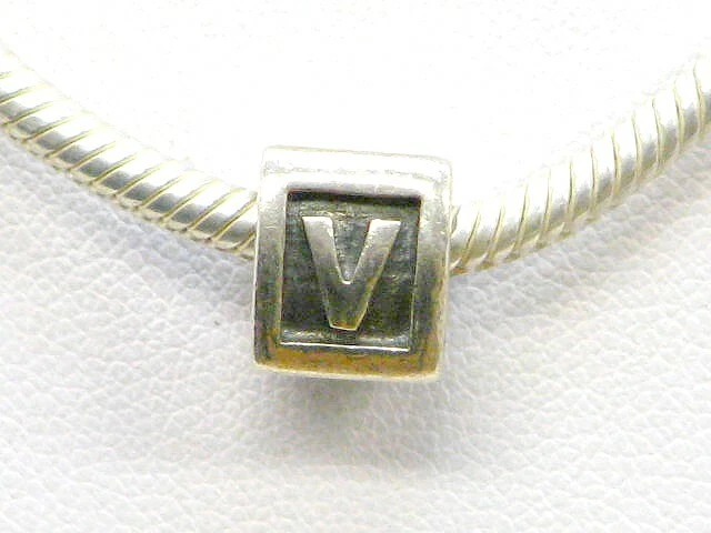 Pandora Charm Element Bead Sterling Silber 925 Buchstabe V - Bild 1 von 1