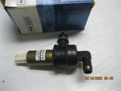 Genuine Ford F75Z-9F945-CA Fuel Vapor Solenoid Power Train Canister Vent Valve - Image 1 of 4