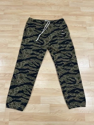 Pantalones deportivos Supreme talla XL Champion camuflaje tigre 2021 logotipo de caja pequeña rayas de tigre Foto 1 de 4