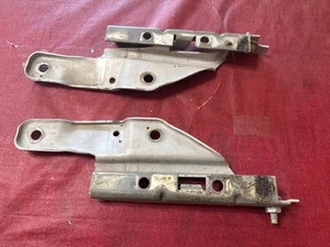 Lot Of 2 LH & RH 2000 - 2005 Chevrolet Impala OEM Replacement Hood Hinges Grey - Picture 1 of 5