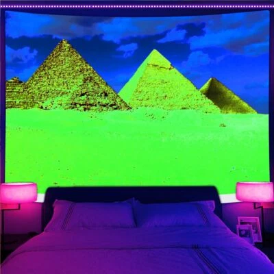 Póster de arte de pared grande pirámide de Egipto luz negra tapiz reactivo UV colgante de pared Foto 1 de 4