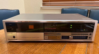 Deck de cassete estéreo TEAC V-400X - Imagem 1 de 4