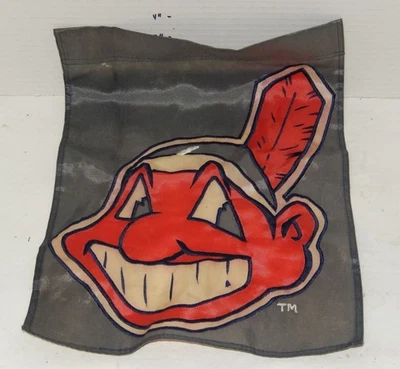 MLB Cleveland Indians 12" X 18" MINI GARDEN FLAG - Image 1 of 2