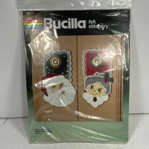 Vintage Bucilla Natale Feltro Pomello Porta Copri Mr Mrs Babbo Natale Paillettes 82352 Kit - Foto 1 di 7