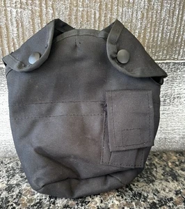 Cubierta de cantimplora de nailon negra con forro de fieltro - Imagen 1 de 4