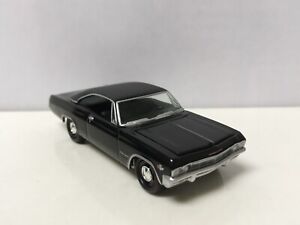 1965 65 Chevy Impala SS 409 Collectible 1/64 Scale Diecast Diorama Model