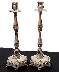 Coppia di candelabri vintage Shabbat placcati argento 35 cm fantasia portacandele - Foto 1 di 23