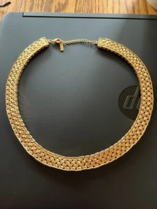 Vintage Retro Gold Tone Necklace Choker Basket Weave - NAPIER - Picture 1 of 13