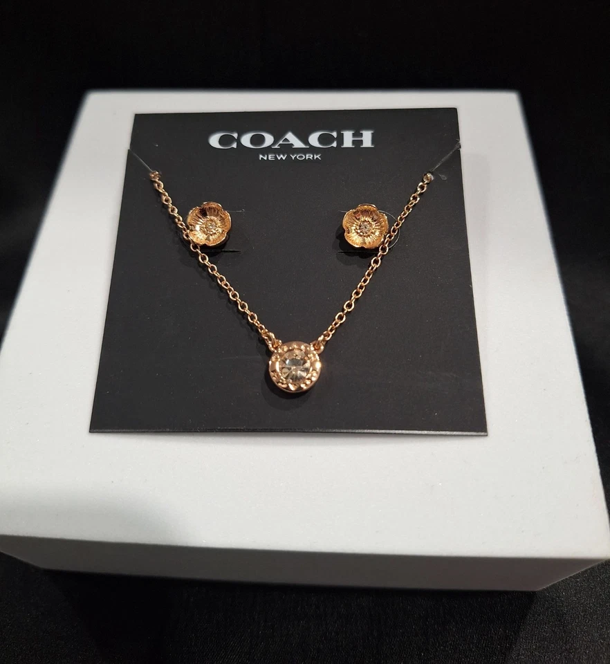 2021 COACH New York Circle Necklace & Tea Rose Studs Set Jewelry