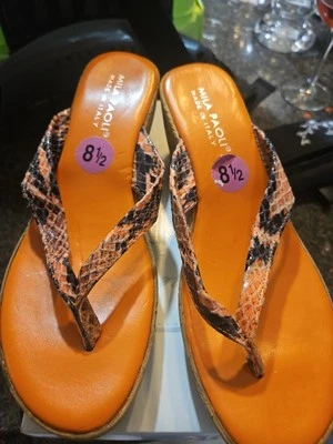 Sandalias Zapateras Italianas Mujer 8 5 Marrón Diseño Reptil Tacón de Cuña Hechas en Italia Foto 1 de 4