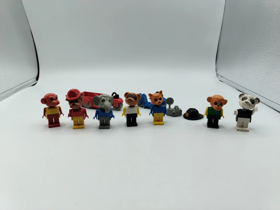 LEGO Figuras Fabuland Vintage Años 80 x7 - 2 Vehículos Cámara y Sombrero Foto 1 de 4