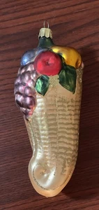 Adorno de vacaciones Cornucopia de vidrio brillante Pier 1 de colección - Imagen 1 de 9