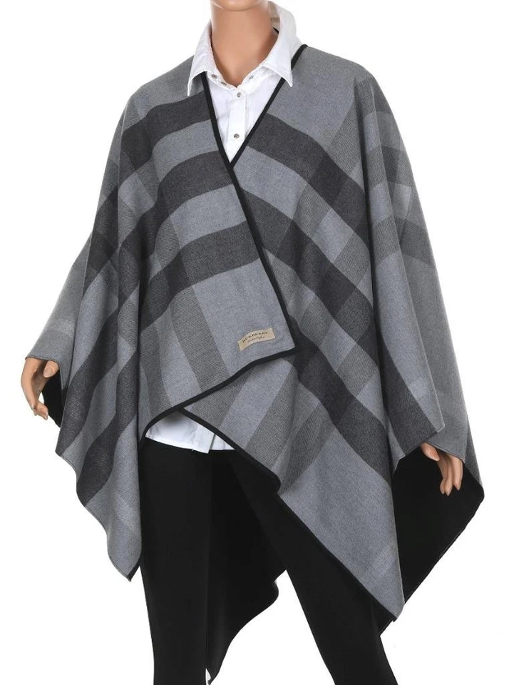 CHAQUETA PONCHO NUEVA BURBERRY NEGRA GRIS A CUADROS REVERSIBLE CAPA SÓLIDA TALLA ÚNICA Foto 1 de 4