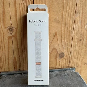 Genuine Samsung Fabric One Click Band for Galaxy Watch 4/5/6/7 - Sand White, S/M - Picture 1 of 3