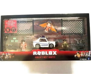 Roblox Most Wanted Play Set w/ Exclusive Virtual Item New - Picture 1 of 13