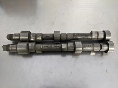 Par de árboles de levas Porsche 911 T 914-6 9011051330R 9011051340R Foto 1 de 4