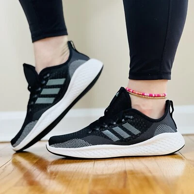 阿迪达斯 Fluidflow 2.0 女式 9.5 码运动鞋跑步鞋黑色运动鞋 #286 — 第 1/4 张图片