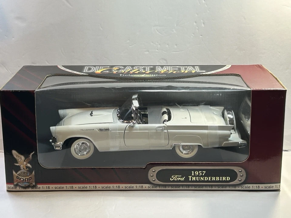 Road Signature 1957 Ford Thunderbird White Convertible/Hardtop 1:18 Die Cast - Image 1 of 4