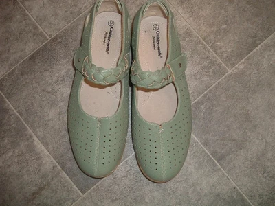 size 8 41 cushion-walk green faux leather mary jane shoes - Image 1 of 3